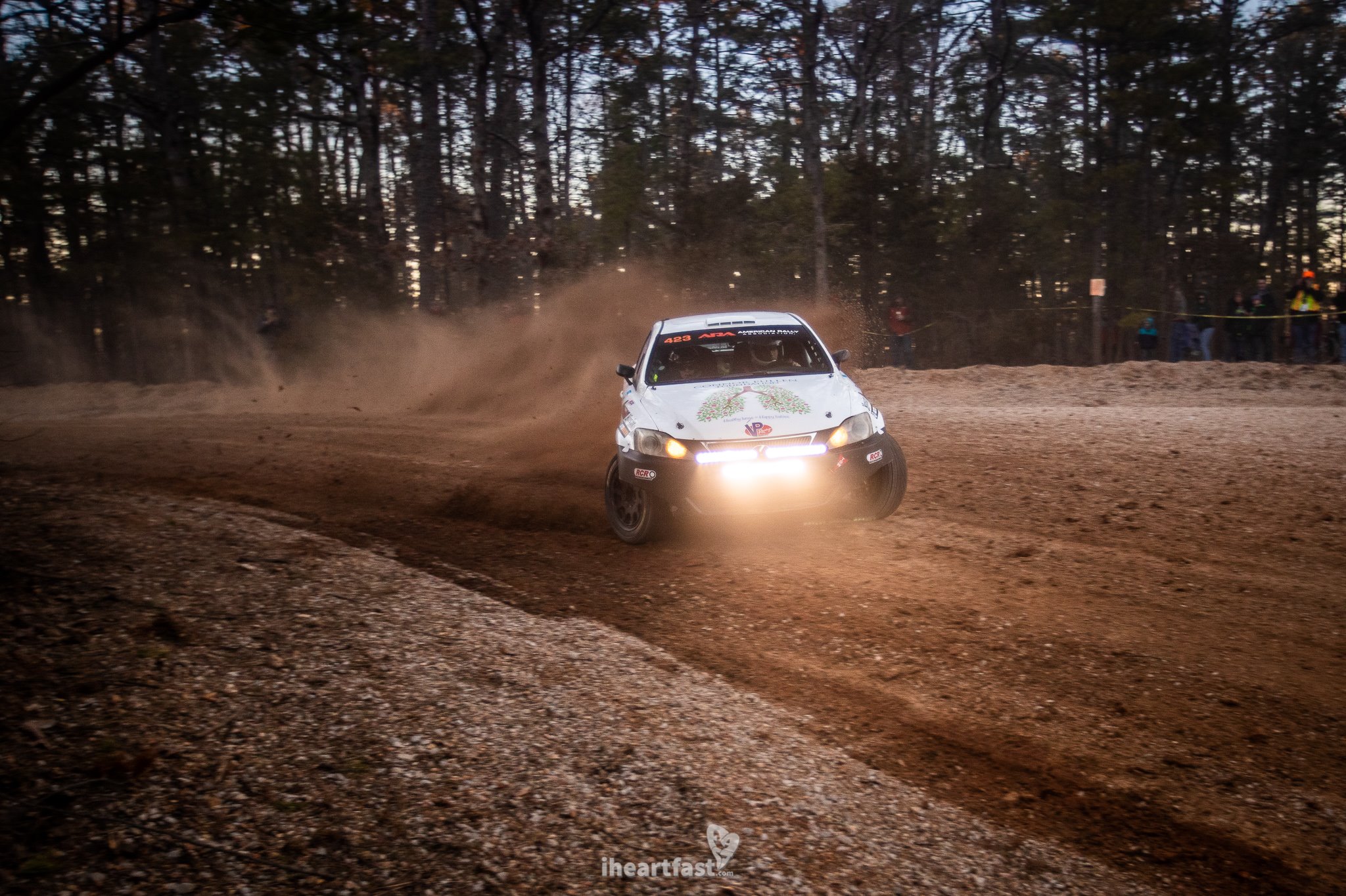 Michael Hooper and Claudia Pullen battling to the 2WD victory at 100AW